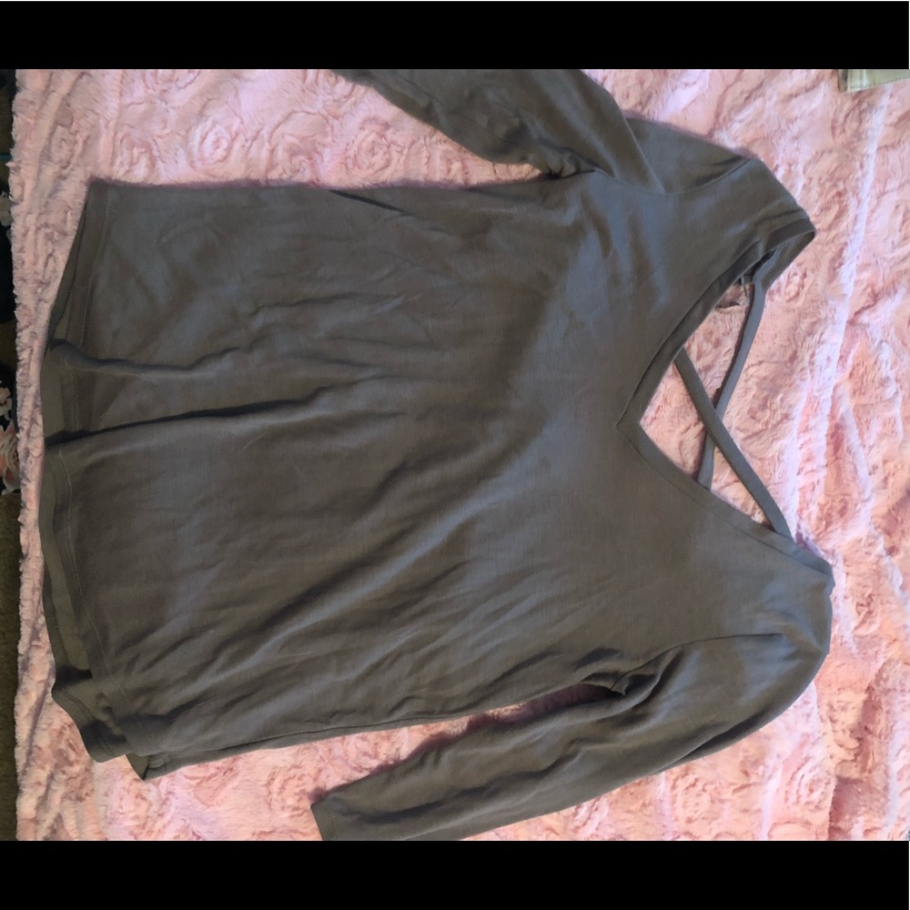 American Eagle top